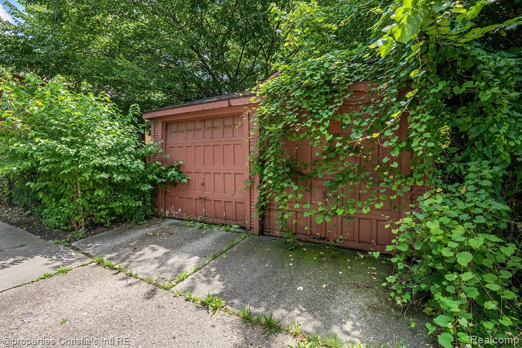 5115 YORKSHIRE Road, Detroit, MI 48224 — Photo 13