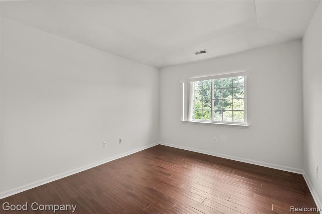 5548 Acorn Lane, Sterling Heights, MI 48314 — Photo 15