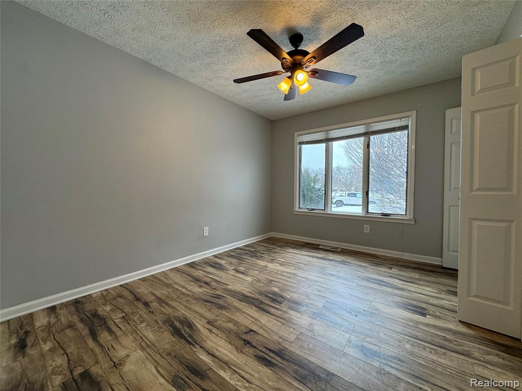 4162 Cypress Drive, Troy, MI 48085 — Photo 9