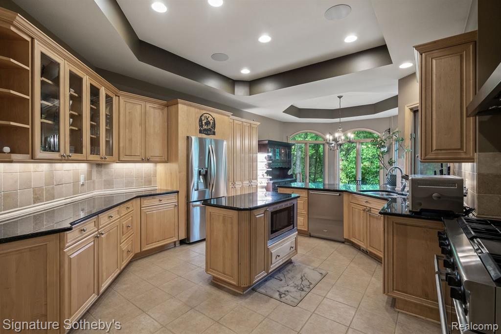 3967 Harmony Hills Drive, Oxford, MI 48370 — Photo 10