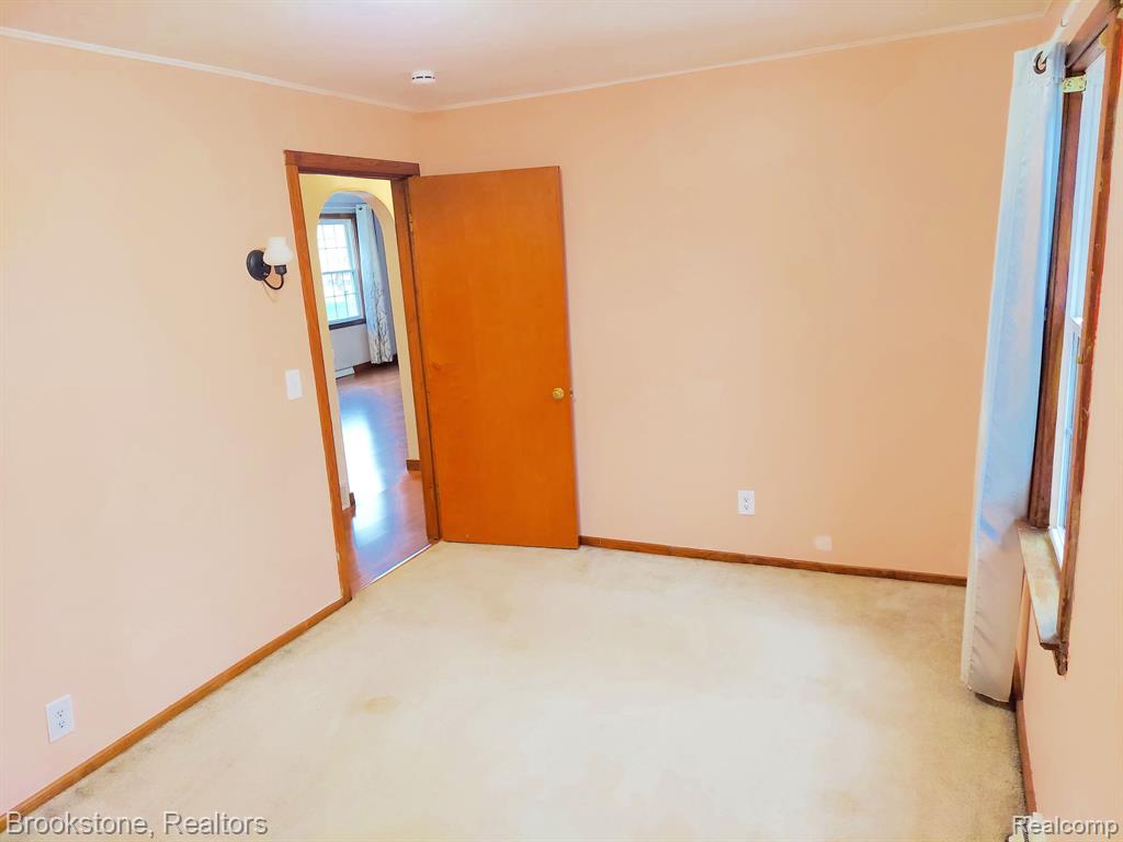 5104 CHESANING Road, Chesaning, MI 48616 — Photo 33