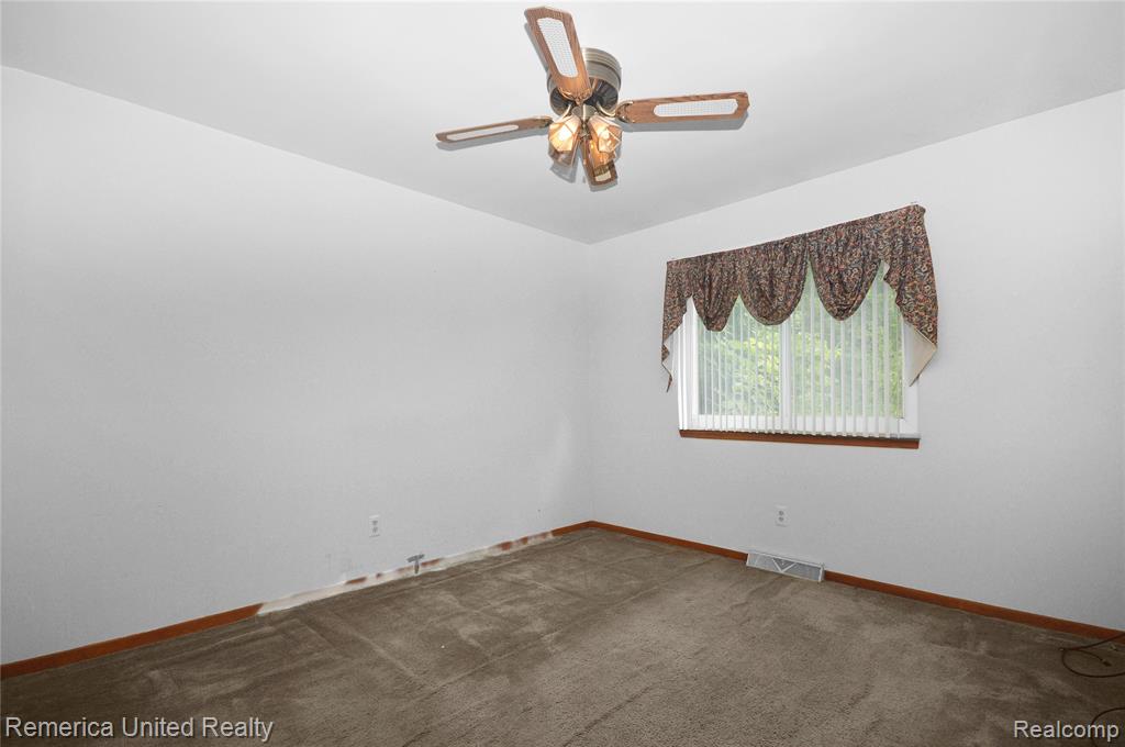 500 Keddle Road, Howell, MI 48843 — Photo 23