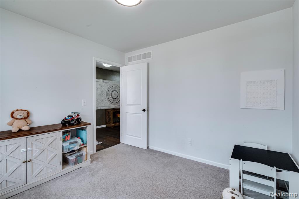 569 Pattan Drive, Wixom, MI 48393 — Photo 6