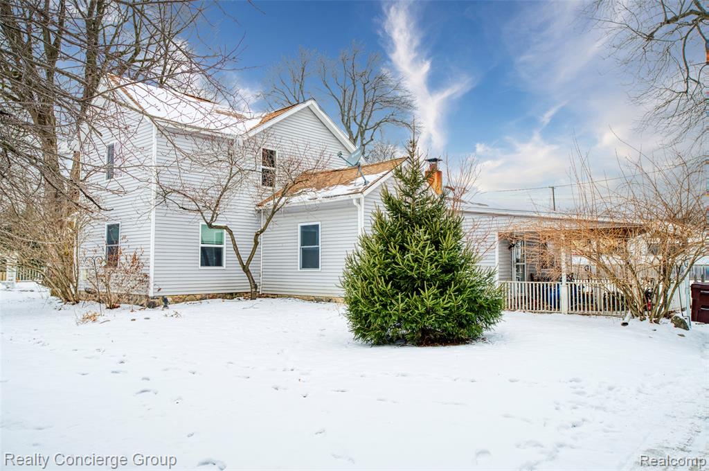 223 S Summit Street, Webberville, MI 48892 — Photo 3