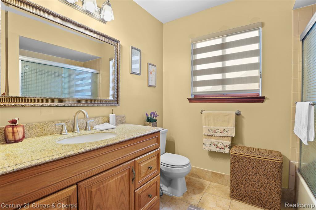 5296 Chase Road, Dearborn, MI 48126 — Photo 14