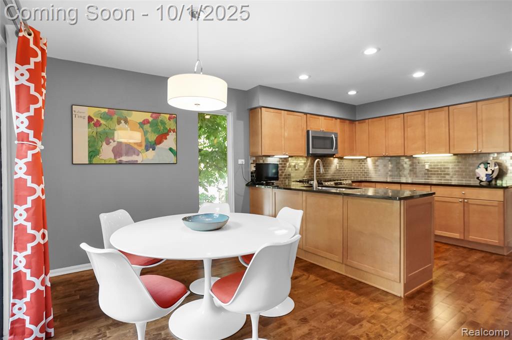 4154 Wabeek Lake Drive S, Bloomfield Hills, MI 48302 — Photo 35