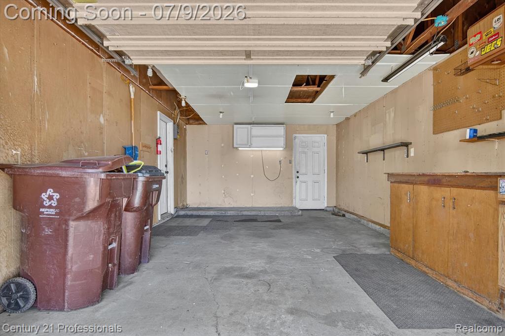 648 Newport Road, Carleton, MI 48117 — Photo 37