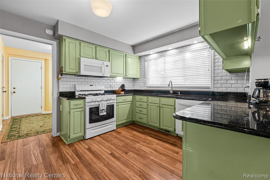 710 Turnberry Drive, St. Clair, MI 48079 — Photo 10