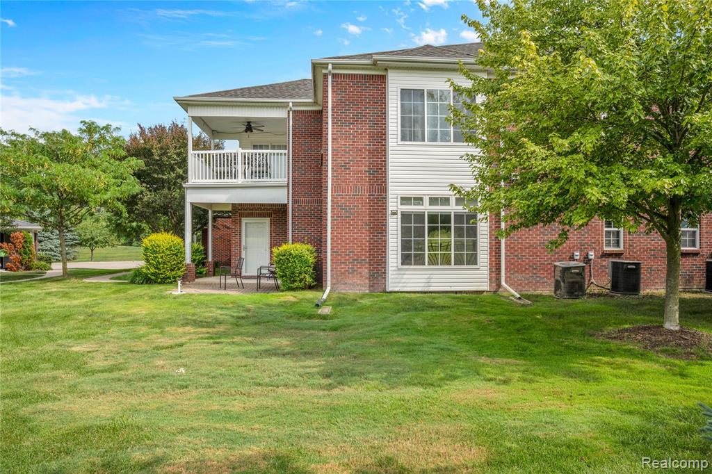6933 Boulder Pointe Drive, Washington, MI — Photo 24