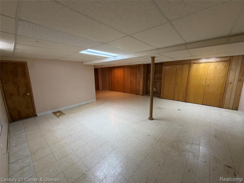 5715 N Gulley Road, Dearborn Heights, MI 48127 — Photo 9