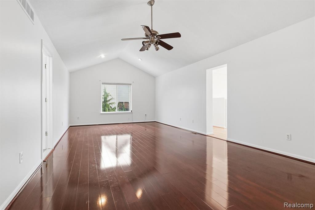 19270 Theresa Boulevard, Rockwood, MI — Photo 25