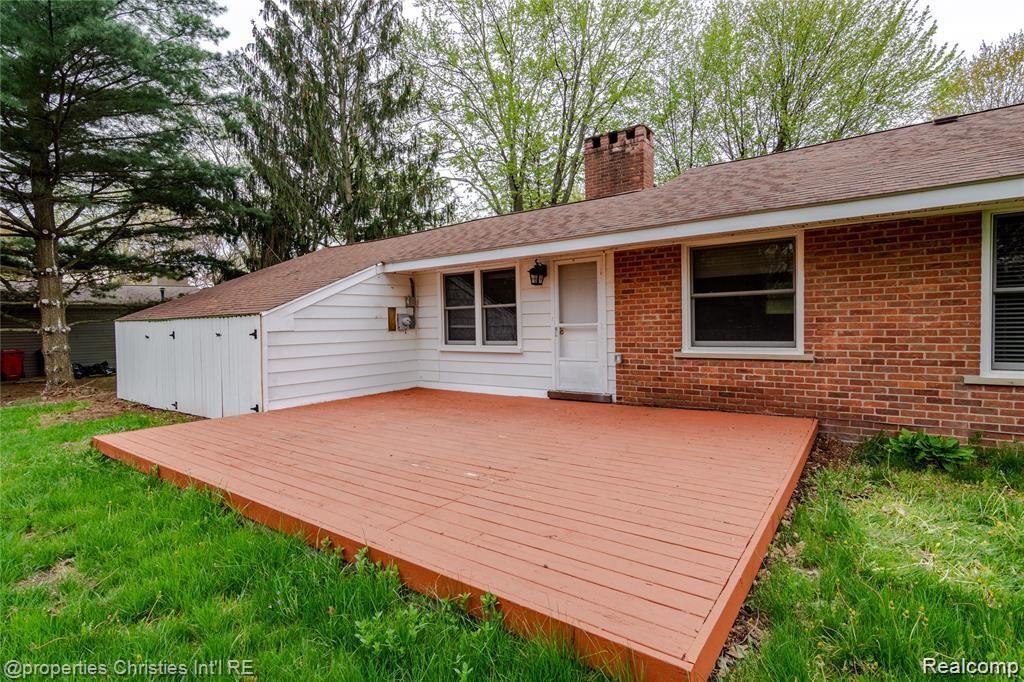 6881 W DARTMOOR Road, West Bloomfield, MI — Photo 3