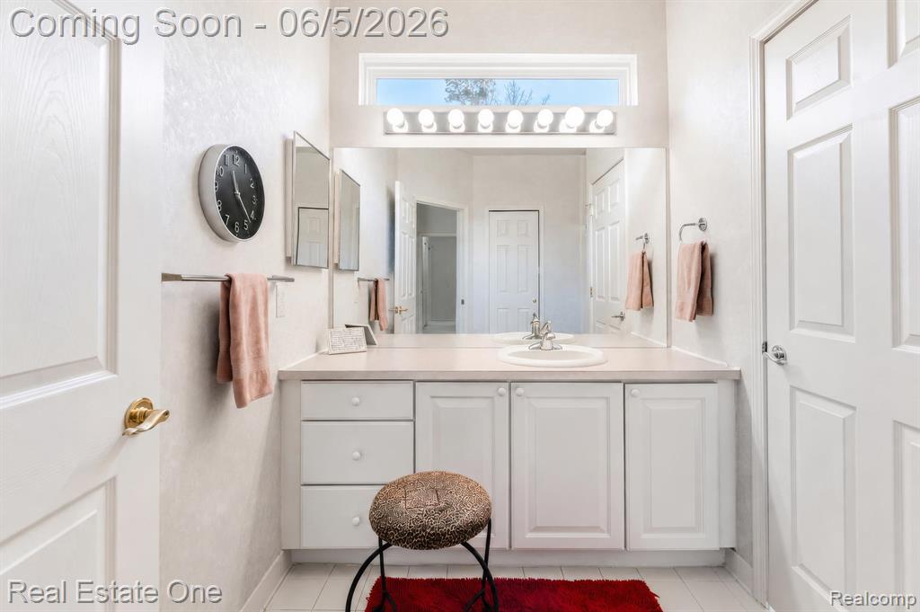 3580 Riverside Drive, Auburn Hills, MI 48326 — Photo 29