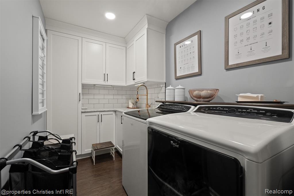 27087 Victoria Road, Novi, MI — Photo 18