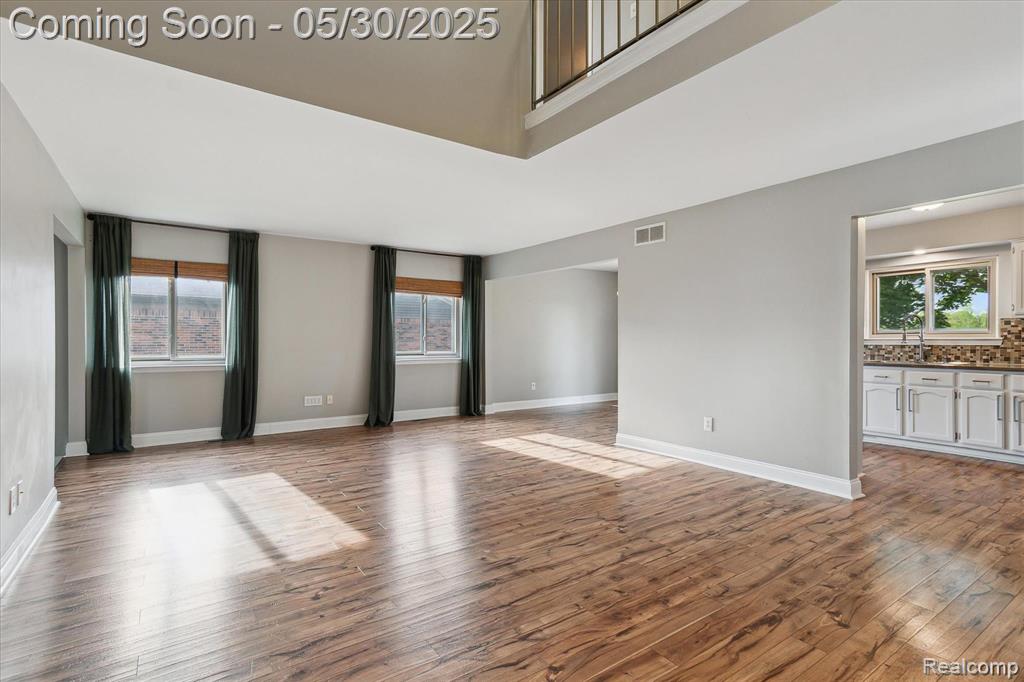 45127 Fair Oaks Drive, Canton, MI 48187 — Photo 3