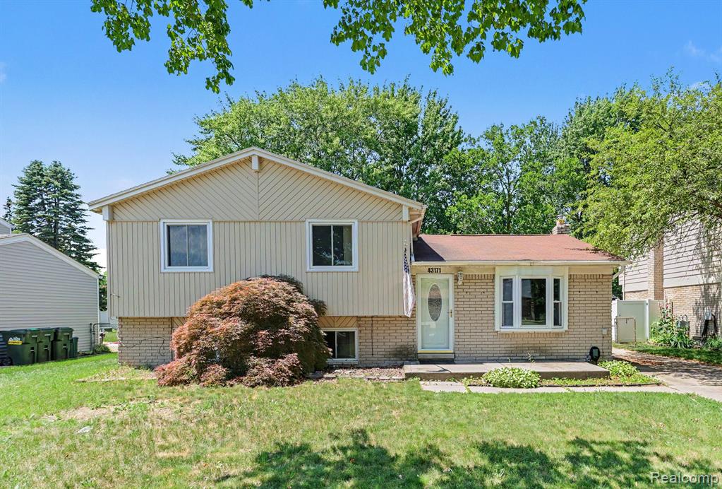 43171 Hartwick Drive, Sterling Heights, MI 48313 — front exterior