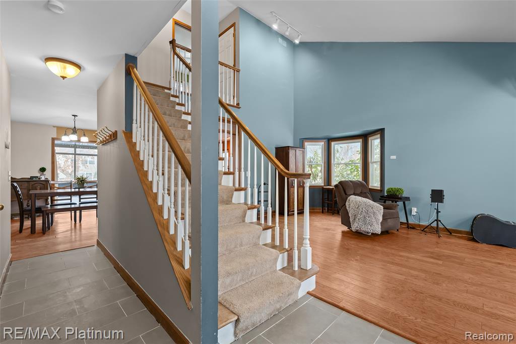 506 Foxfire Drive, Howell, MI 48843 — Photo 9
