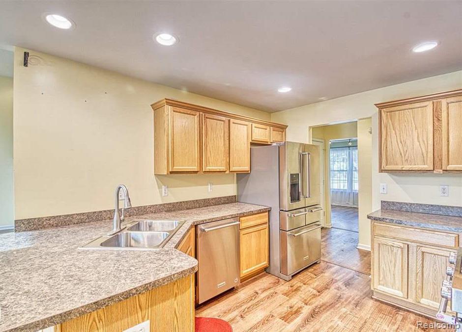 49865 CRANBERRY CREEK Drive, Macomb, MI 48042 — Photo 4