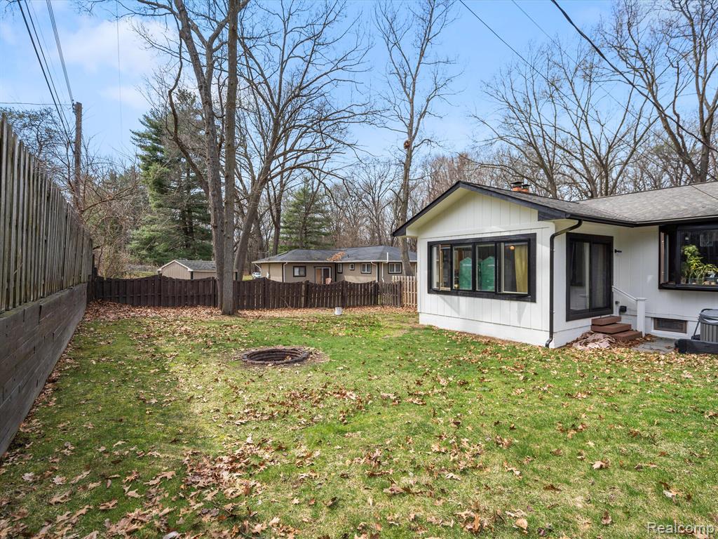 4525 CENTRAL Avenue, Clarkston, MI — Photo 38