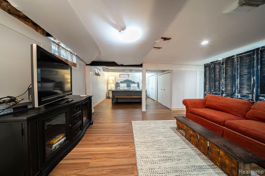 4308 ARDEN, Royal Oak, MI 48073 — Photo 18