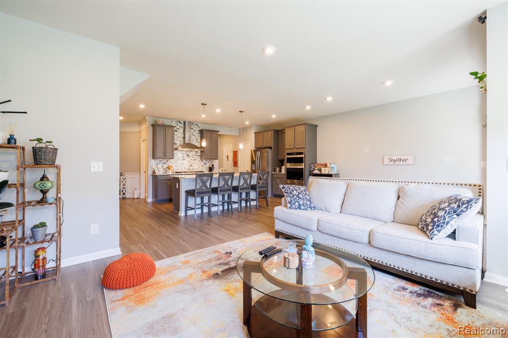 4765 Glenora Drive, Lake Orion, MI — Photo 8