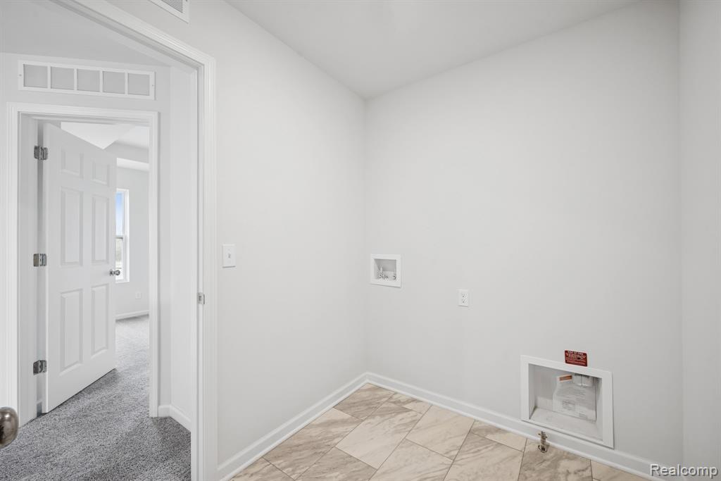 54823 Heron Circle, New Baltimore, MI 48047 — Photo 33