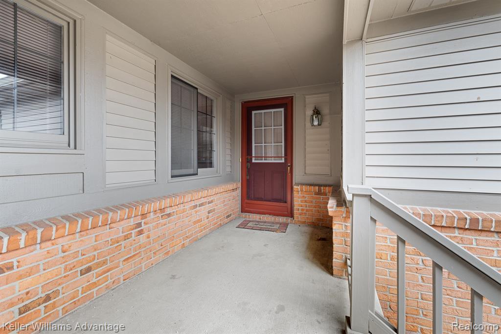 1003 Hickory Drive, Brighton, MI 48116 — Photo 2