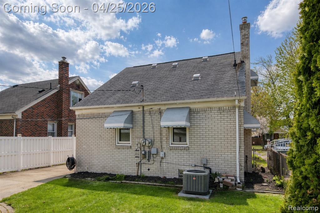 1660 Goddard Road, Lincoln Park, MI 48146 — Photo 30
