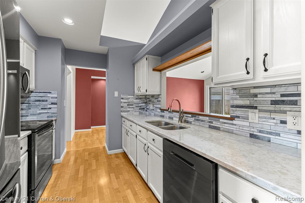 9377 Lamont Street, Livonia, MI 48150 — Photo 20