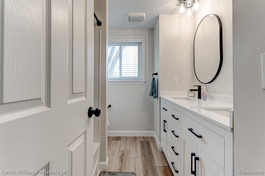 47397 Bartlett Drive, Canton, MI 48187 — Photo 25