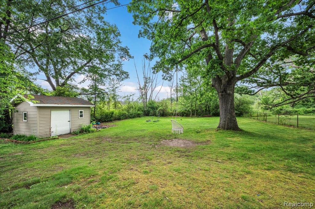 3972 Joslyn Road, Lake Orion, MI — Photo 4