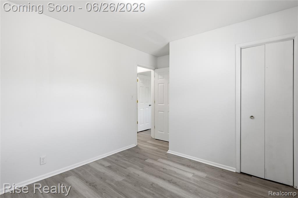 3472 W Gracelawn Avenue, Flint, MI 48504 — Photo 15