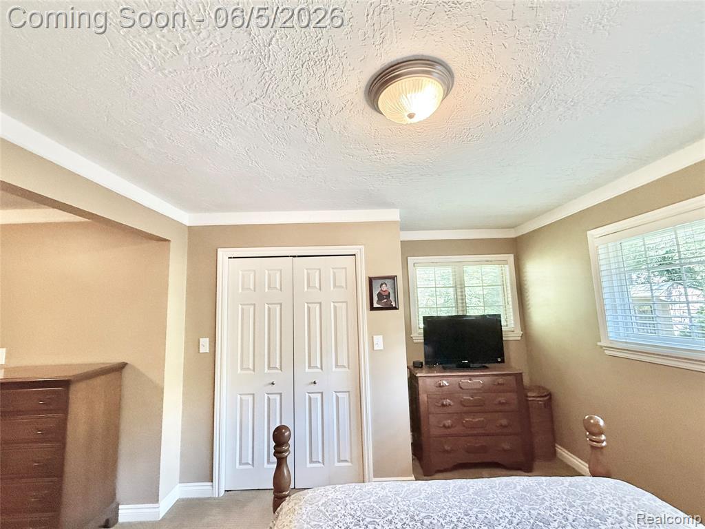 19141 Warwick Street, Franklin, MI 48025 — Photo 32