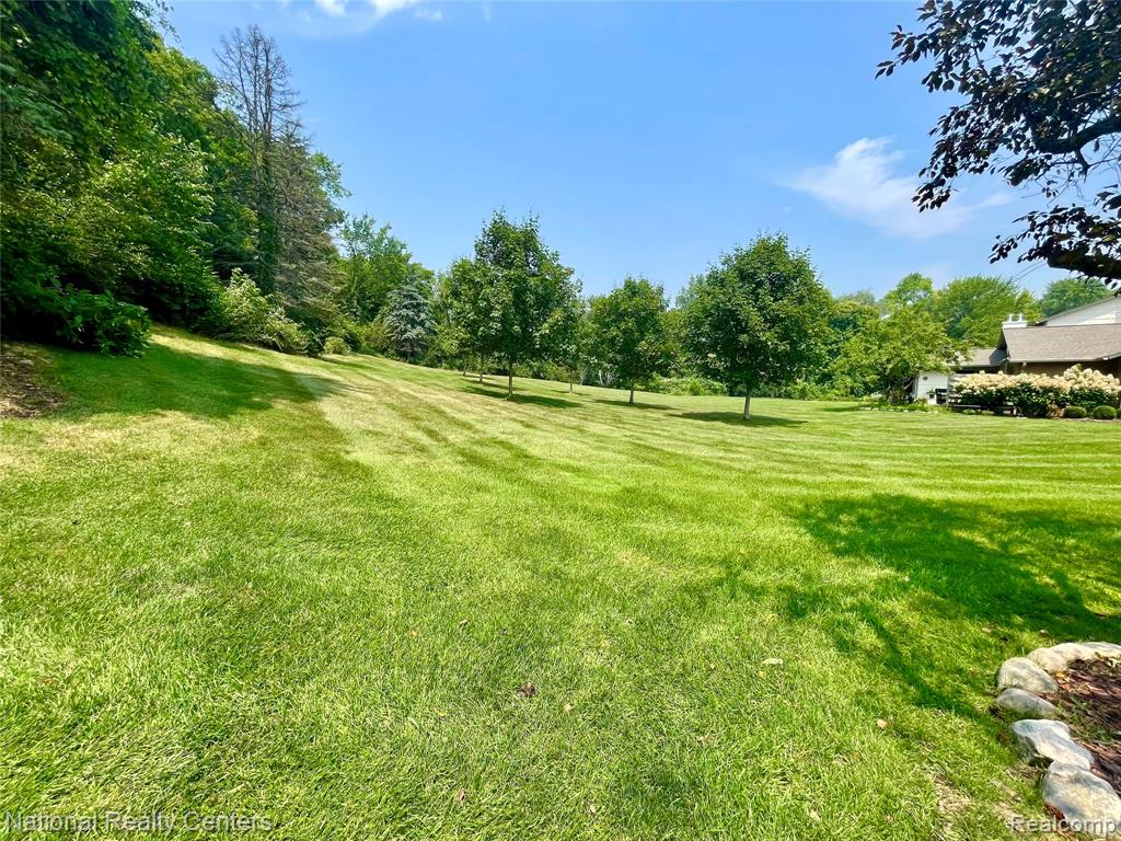 48104 COLONY FARM CIR, Plymouth, MI 48170 — Photo 63
