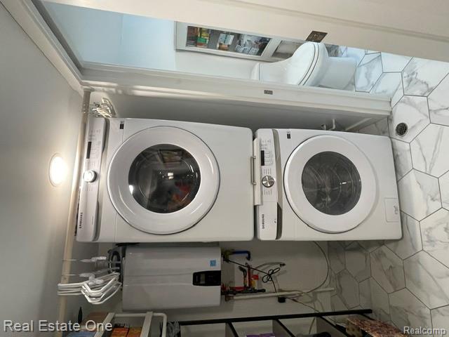 3202 Pridham Street, Keego Harbor, MI 48320 — Photo 19