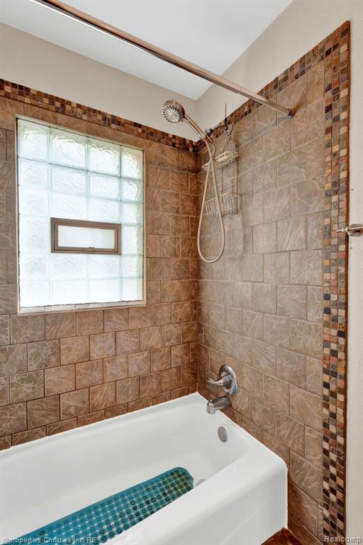 4095 CUMMINGS Avenue, Berkley, MI 48072 — Photo 18