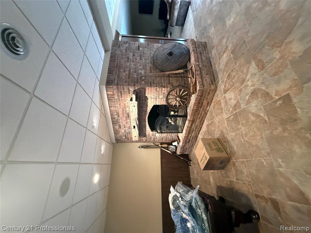 7717 Somerhill Lane, Clarkston, MI 48348 — Photo 37