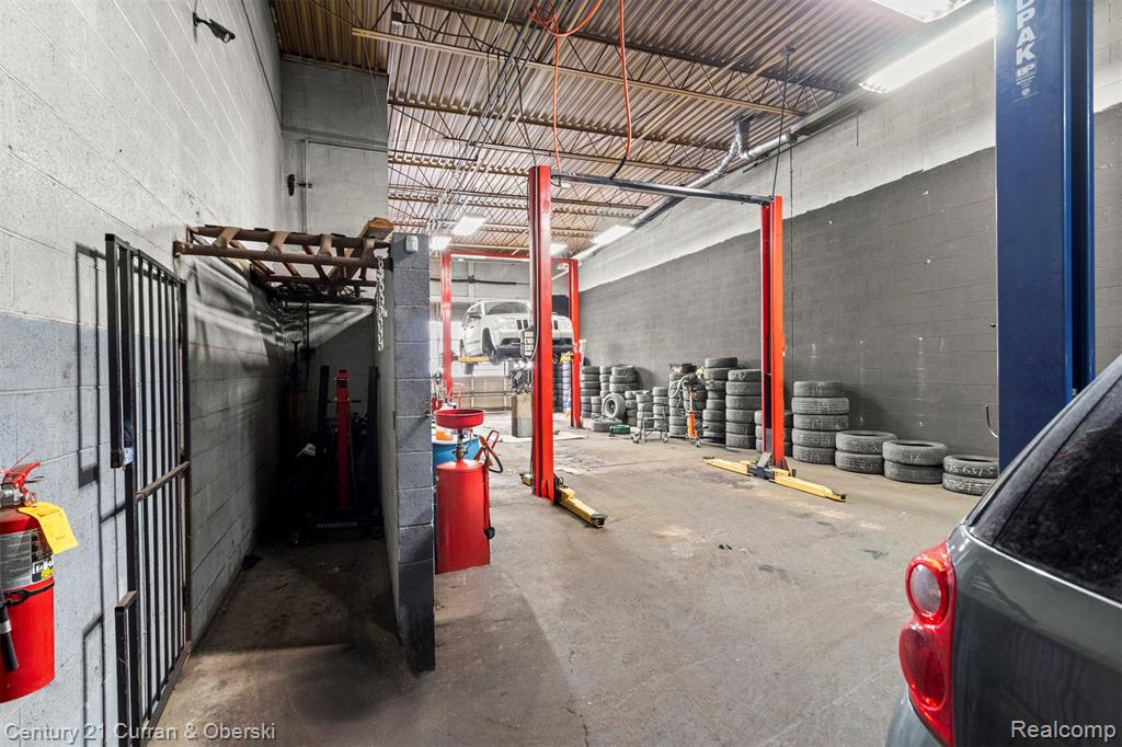 7417 W 8 Mile Road, Detroit, MI 48221 — Photo 14