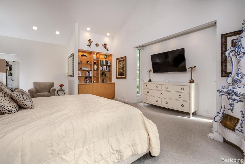 4054 Cranbrook Court, Bloomfield Hills, MI 48301 — Photo 20