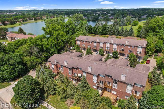 42447 CORLINA Drive, Northville, MI 48167 — Photo 31