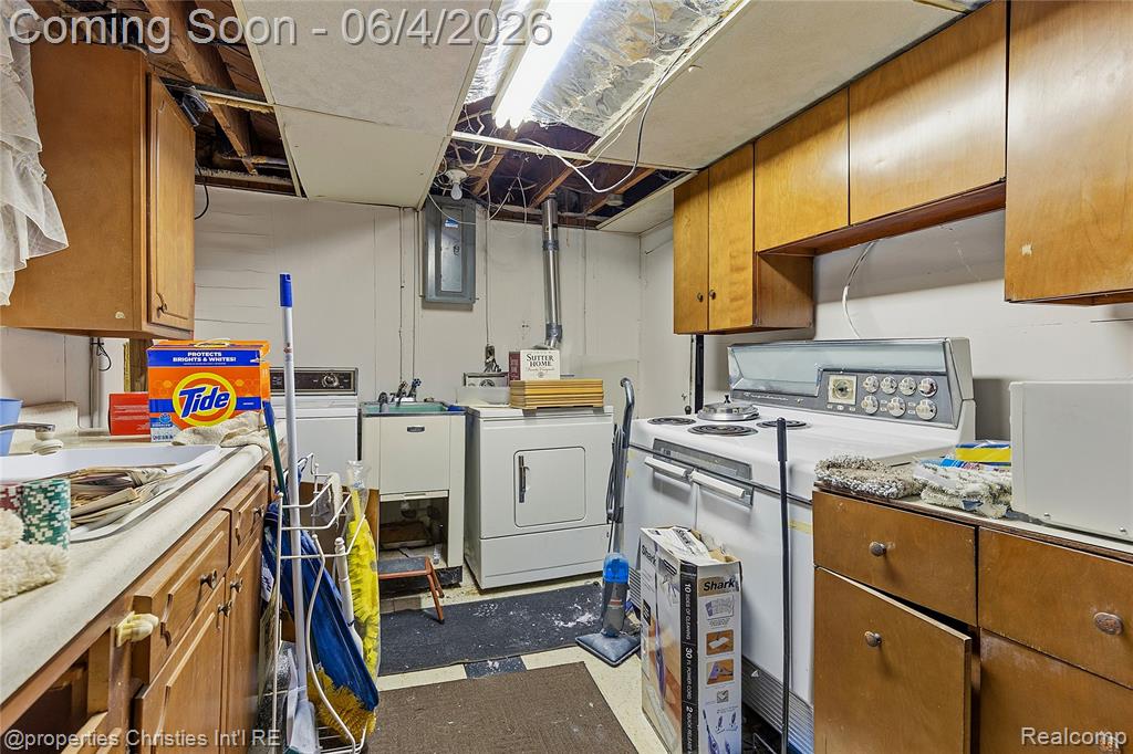 9610 Norborne, Redford, MI 48239 — Photo 27