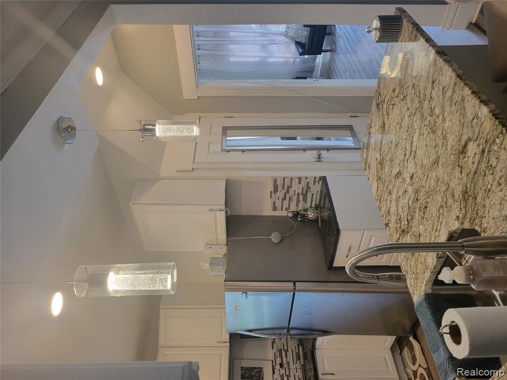4408 Pennsylvania Street, Detroit, MI 48214 — Photo 11