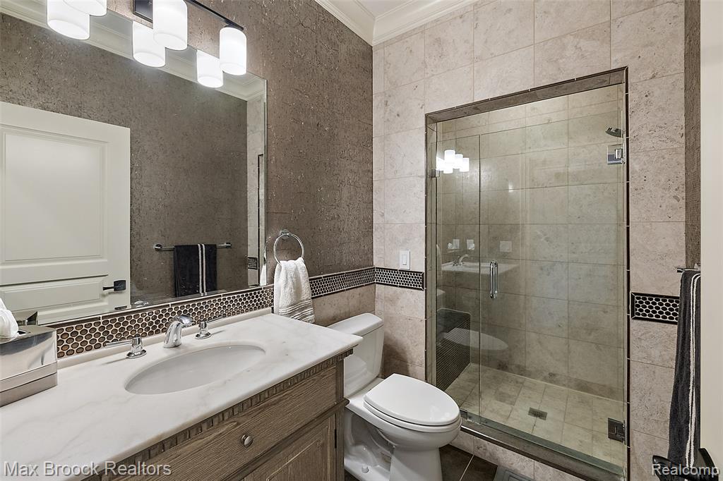 5466 Orchard Ridge Drive, Rochester, MI 48306 — Photo 34