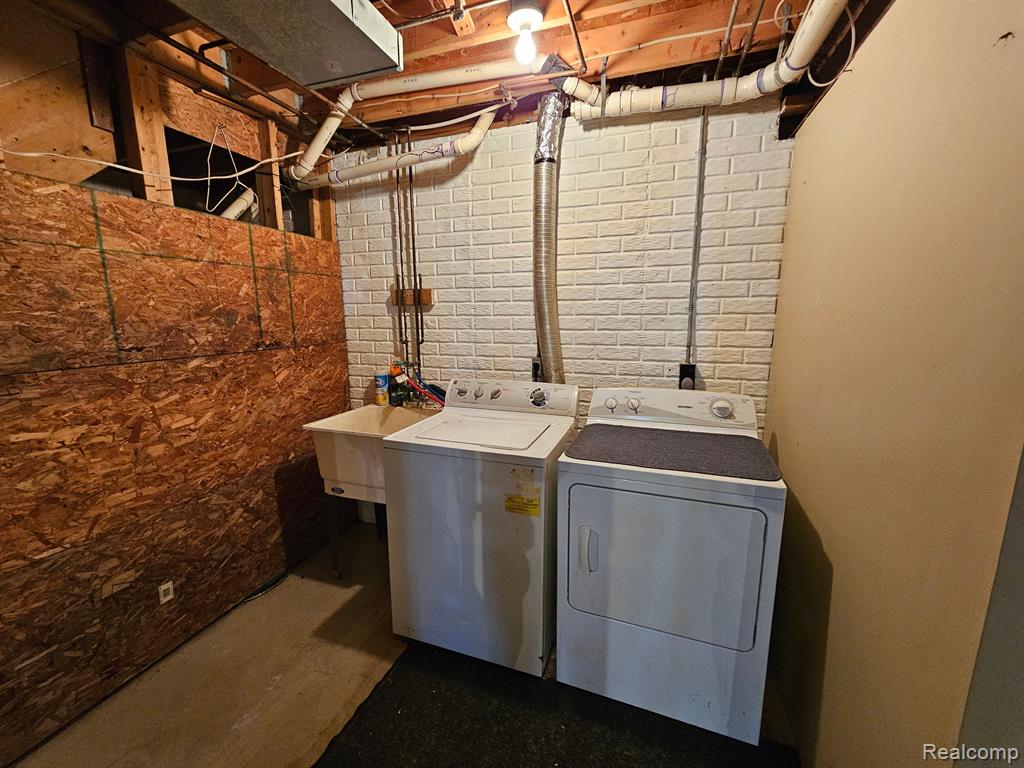 524 E MAIN Street, Vernon, MI 48476 — Photo 12