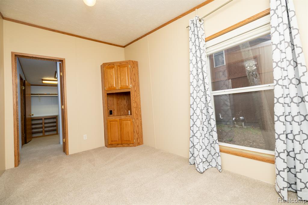 9198 Ashdown Avenue, White Lake, MI — Photo 17