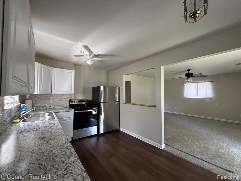 27637 Barrington Street, Madison Heights, MI 48071 — Photo 6