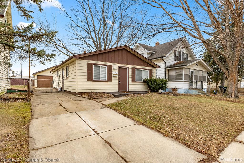 27423 Groveland Street, Madison Heights, MI 48071 — front exterior