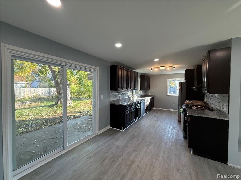 644 Meadowlawn Street, Saginaw, MI 48604 — Photo 12