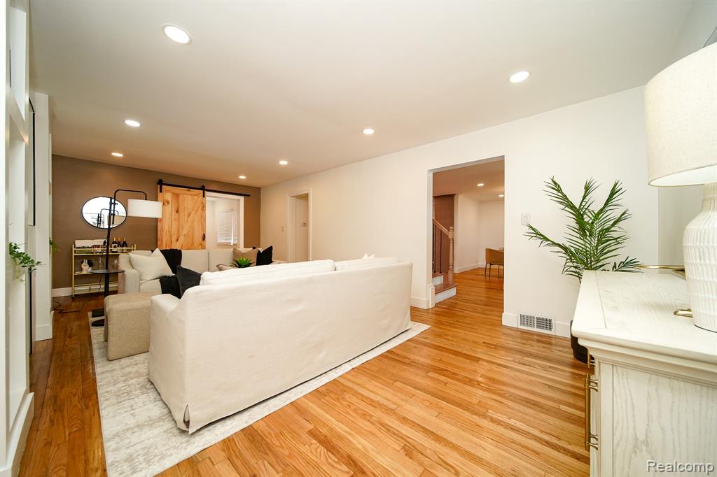 17116 Wildemere Street, Detroit, MI 48221 — Photo 15