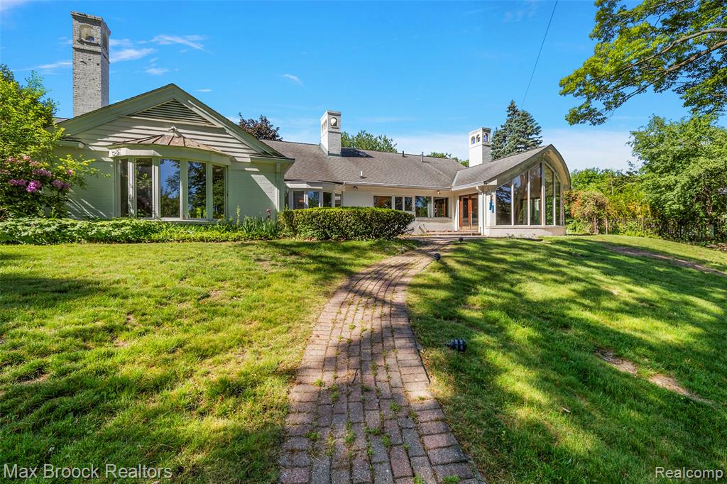 674 Rudgate Road, Bloomfield Hills, MI 48304 — Photo 22